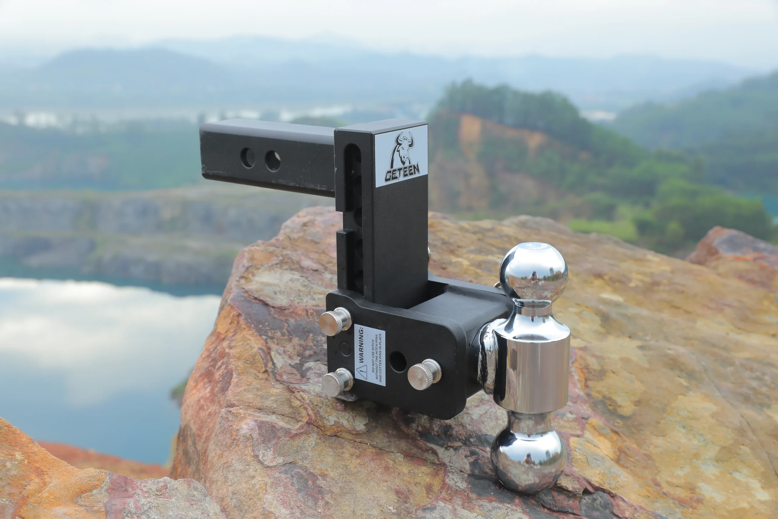 heavy duty trailer hitch with 2-inch receiver for secure towing